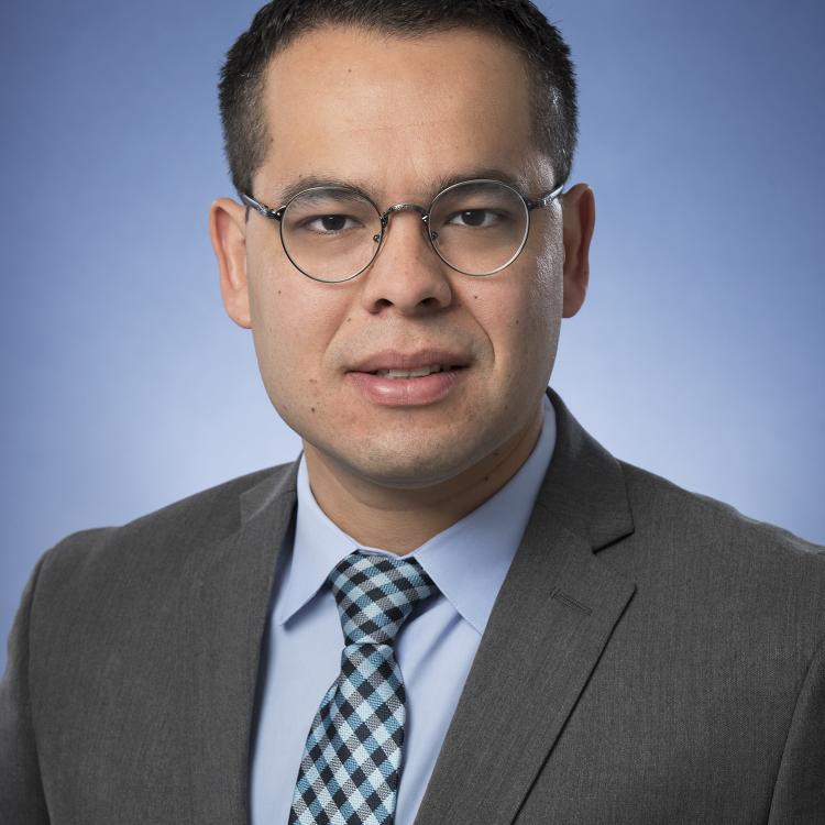 Dr.  Fabio Ynoe de Moraes